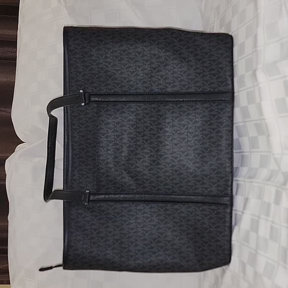 Michael Kors black leather tote purse and matching wallet. - Picture 3 of 12